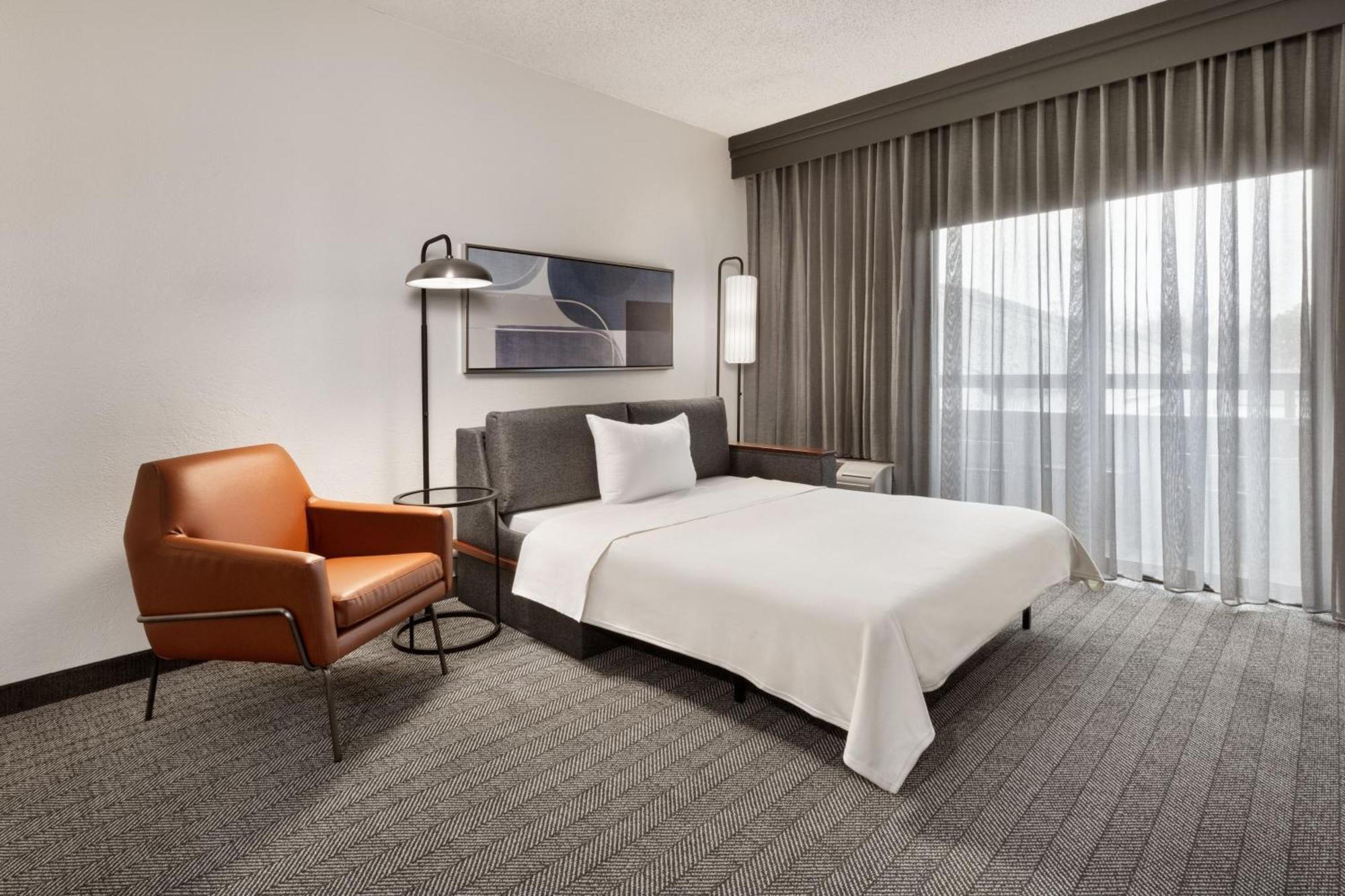 Courtyard By Marriott Memphis Airport Hotel Exterior foto