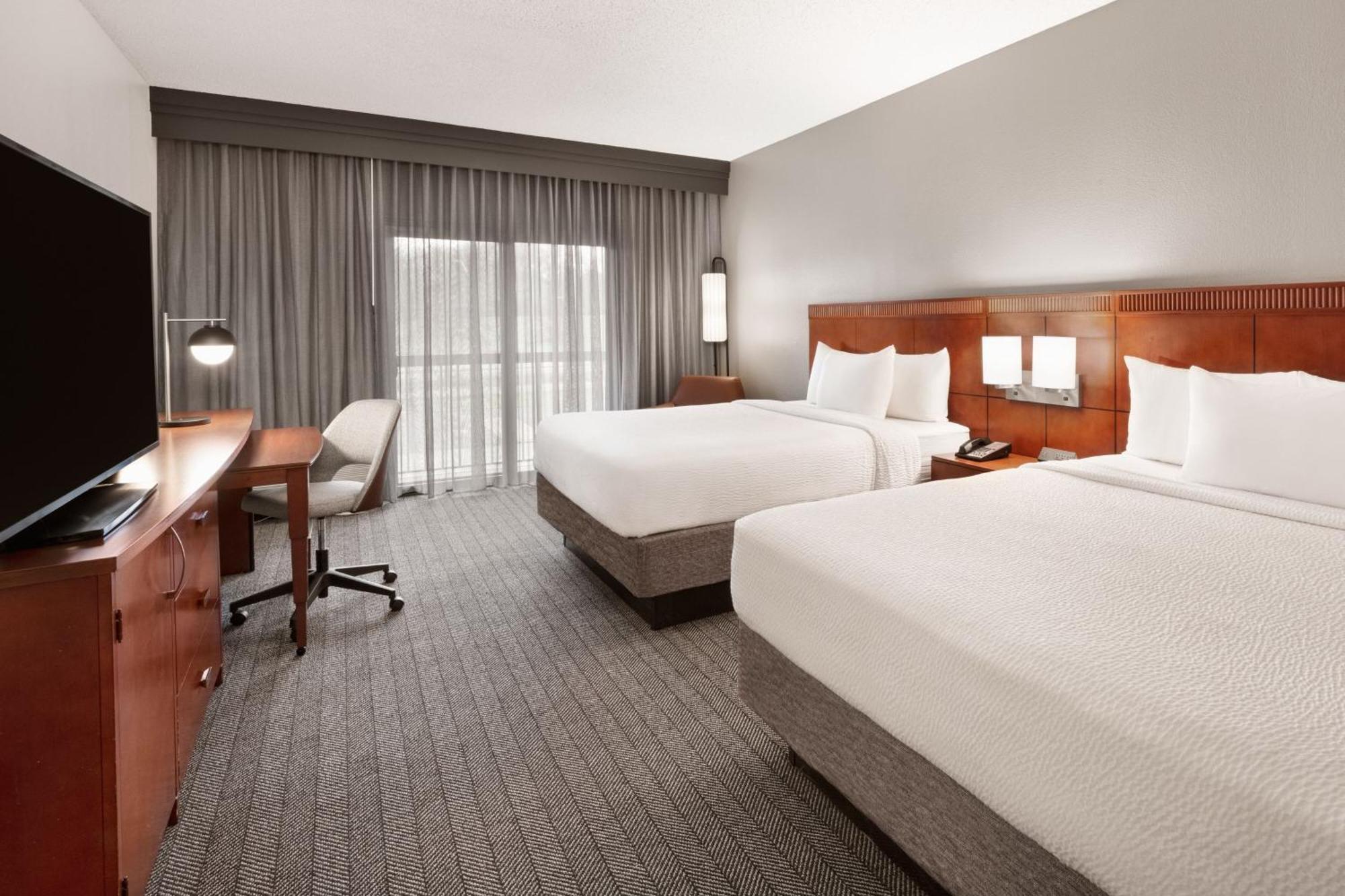 Courtyard By Marriott Memphis Airport Hotel Exterior foto