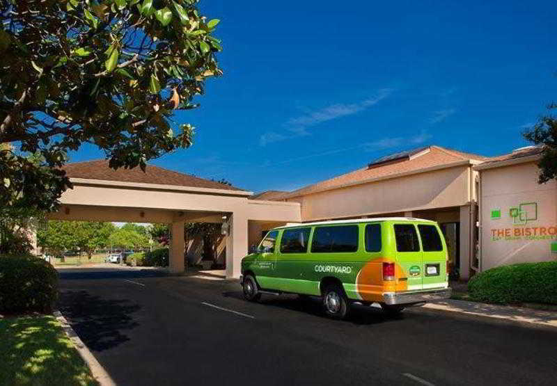 Courtyard By Marriott Memphis Airport Hotel Exterior foto