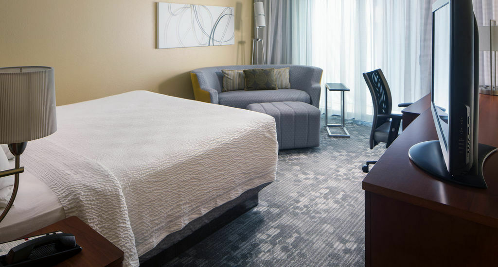 Courtyard By Marriott Memphis Airport Hotel Exterior foto